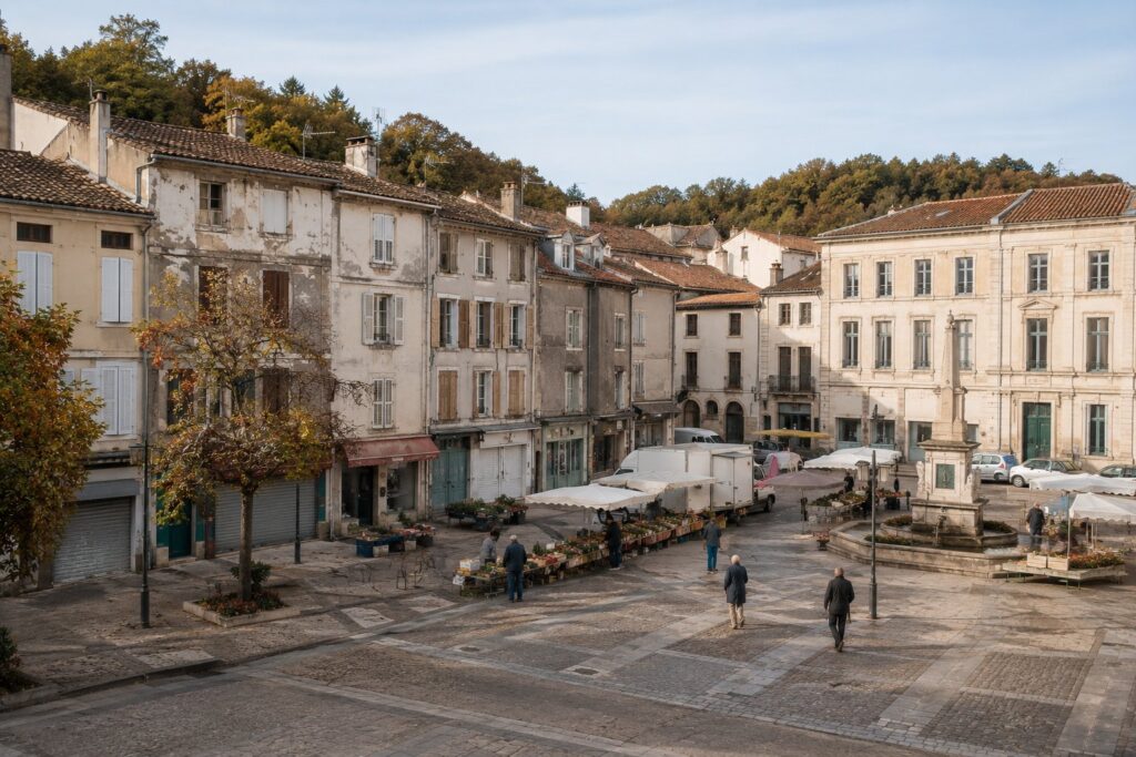 Les villes moyennes en décroissance : démographie de la résignation, ou levier d’action ?